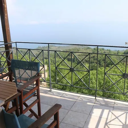 Christina - Happy Days Апарт-отель