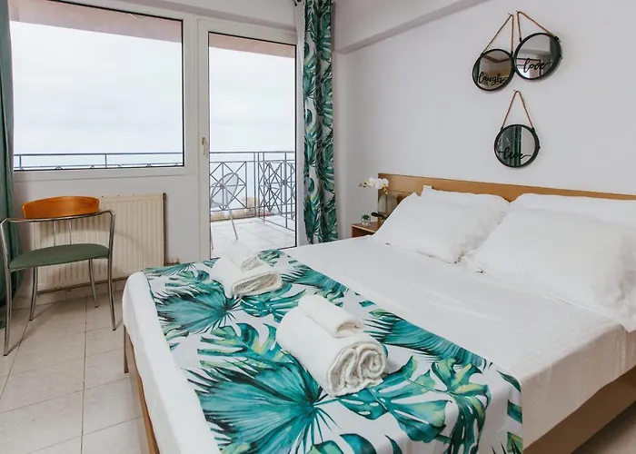 Christina - Happy Days Aparthotel